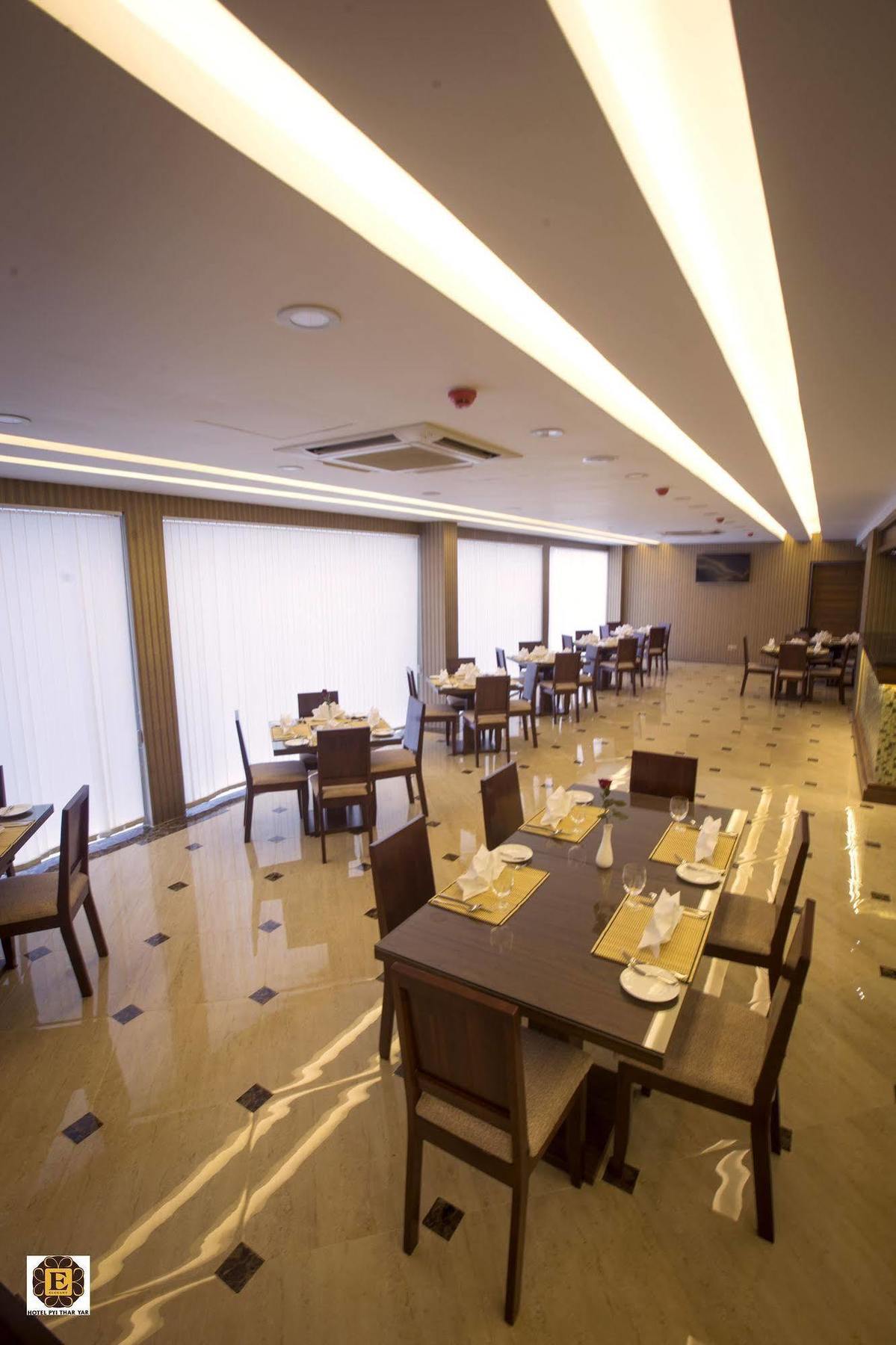 Elegant Hotel Pyi Thar Yar Rangoon Eksteriør billede